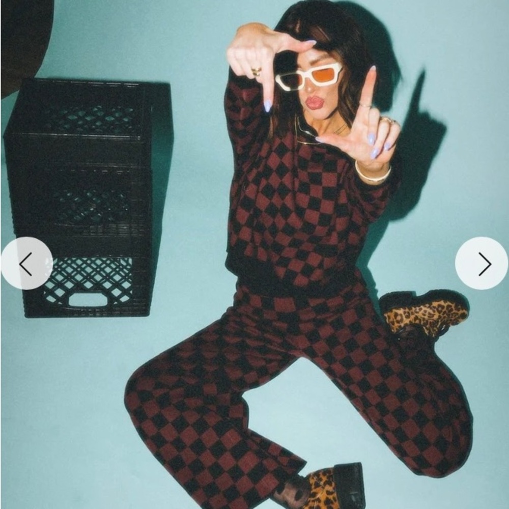 Sweater and pants set